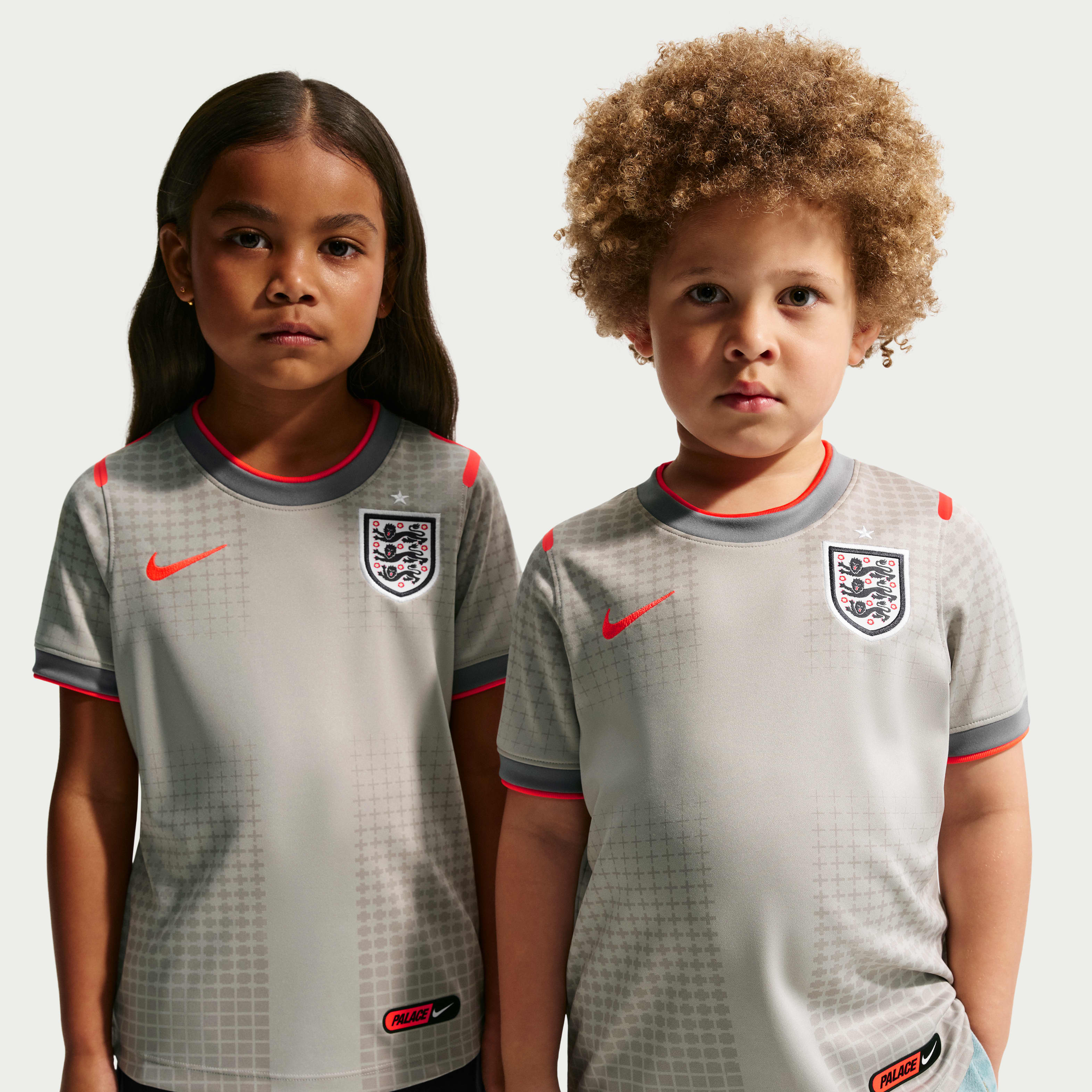 Nike England x Palace Little Kids' Short-Sleeve Soccer Top | The